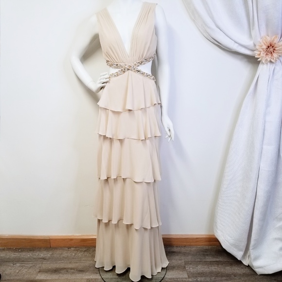 BCBGMaxAzria Dresses & Skirts - nwt BCBGMAXAZRIA Thassia Tiered Beaded Gown Dress